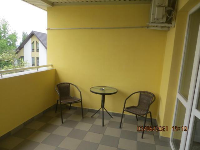Han/Misafirhane Yellow House
